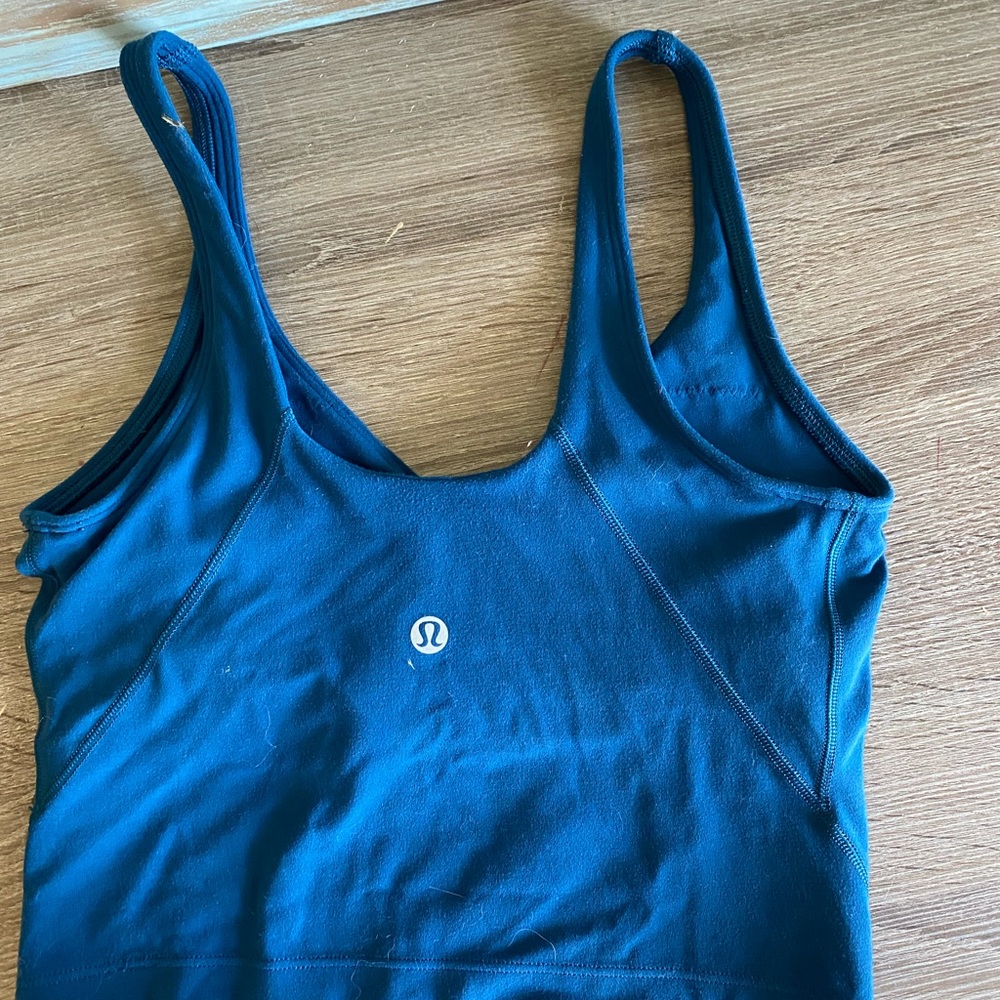 Lululemon cropped tank sz 2